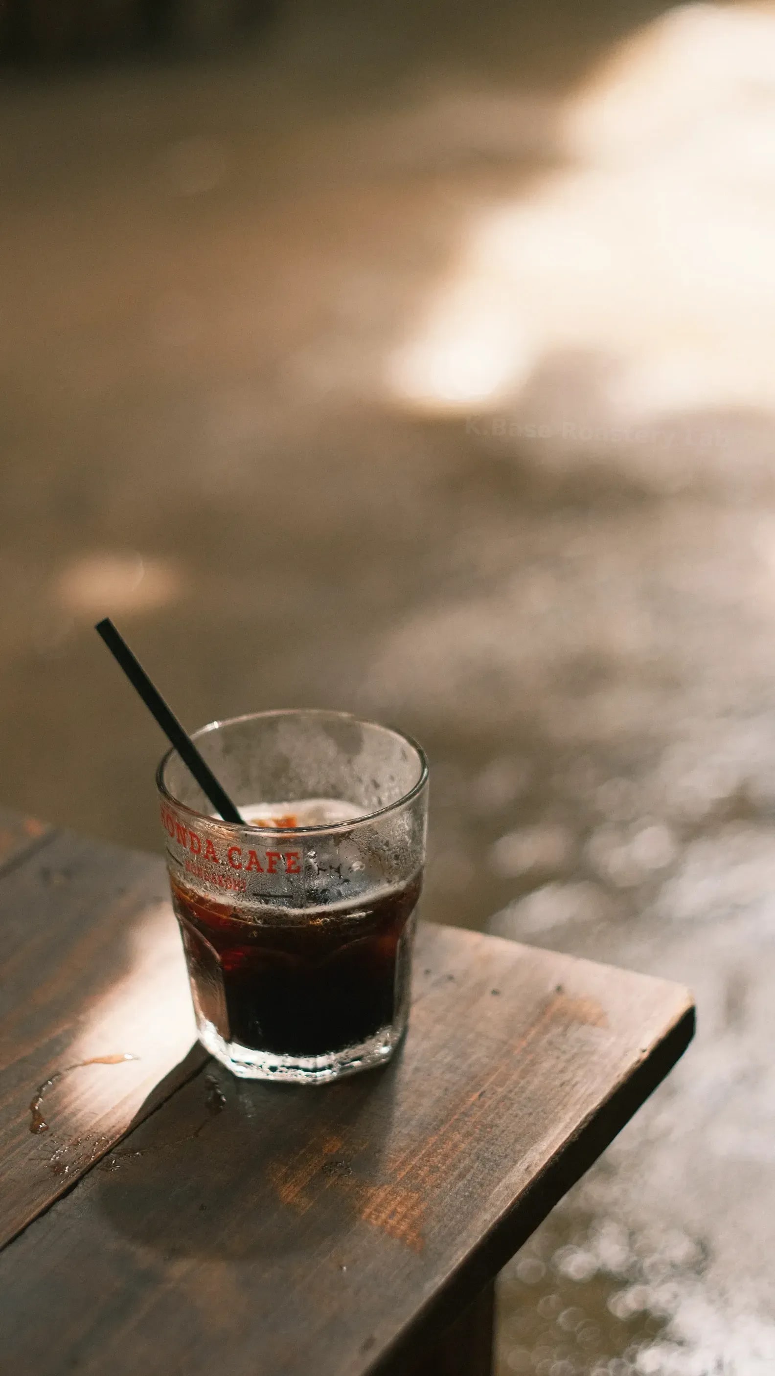 狛江市中和泉で、こだわりのコーヒーを楽しめる小さなロースタリーです。